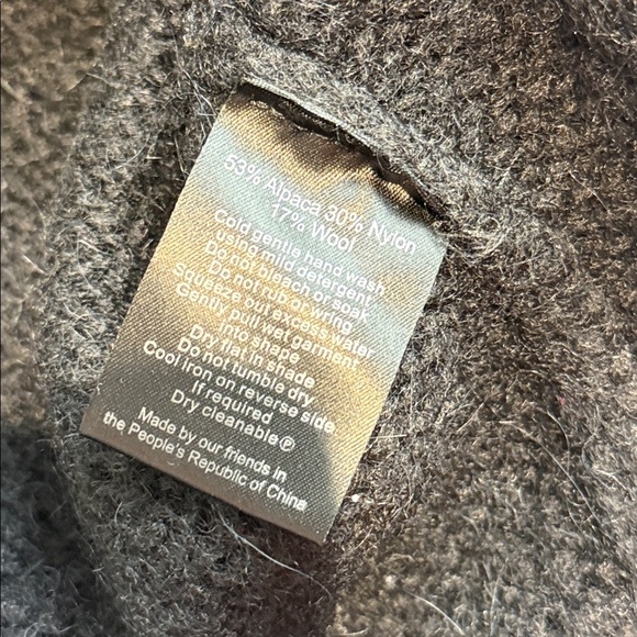 ELK Black Knit Alpaca Poncho with Zipper One Size - Picture 7 of 9